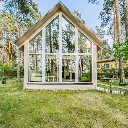 River Bank Vacation Home Jūrkalne エクステリア 写真
