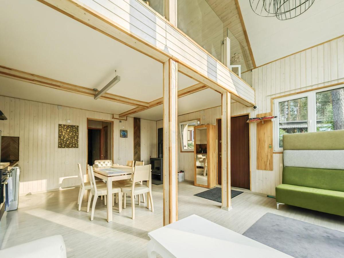 River Bank Vacation Home Jūrkalne エクステリア 写真
