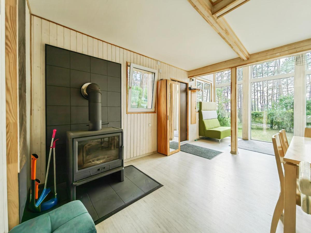 River Bank Vacation Home Jūrkalne エクステリア 写真