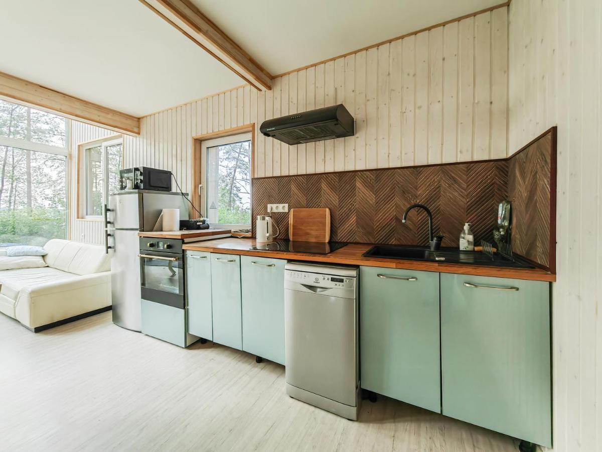 River Bank Vacation Home Jūrkalne エクステリア 写真