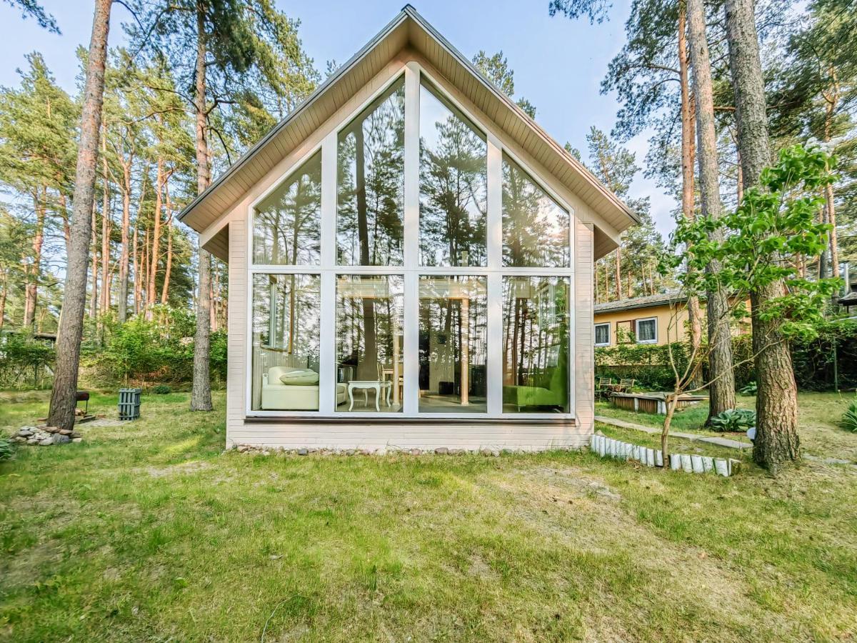 River Bank Vacation Home Jūrkalne エクステリア 写真