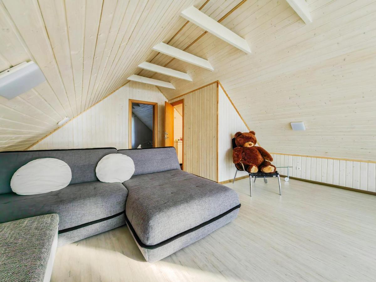 River Bank Vacation Home Jūrkalne エクステリア 写真