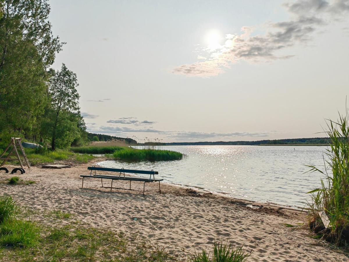 River Bank Vacation Home Jūrkalne エクステリア 写真