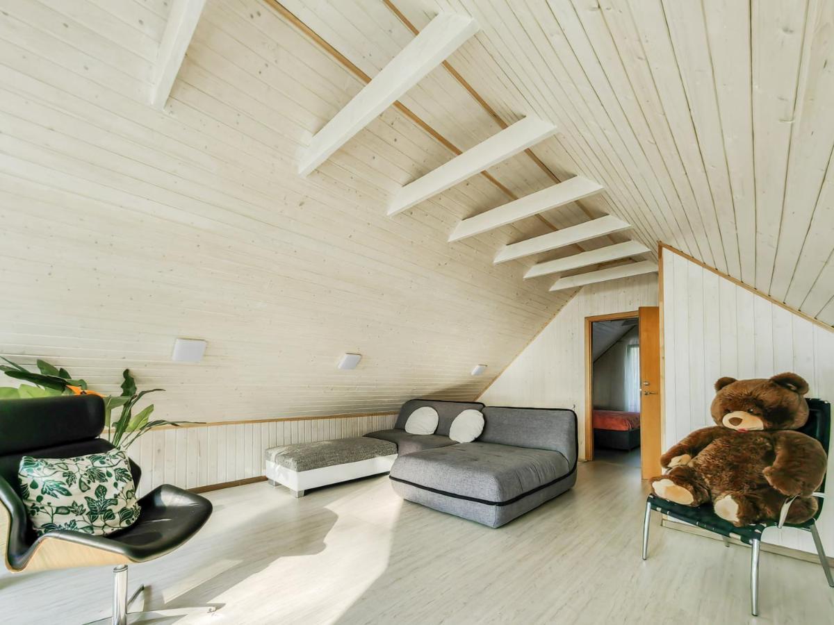 River Bank Vacation Home Jūrkalne エクステリア 写真